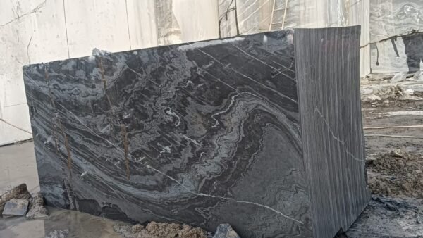 Granite Blocks ₹ 5000/Tonne