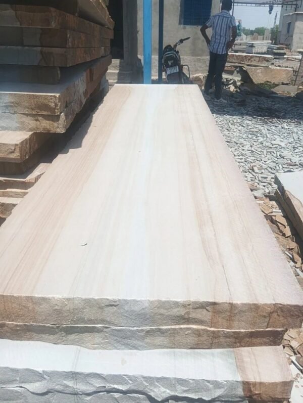 Multicolor sandstone door